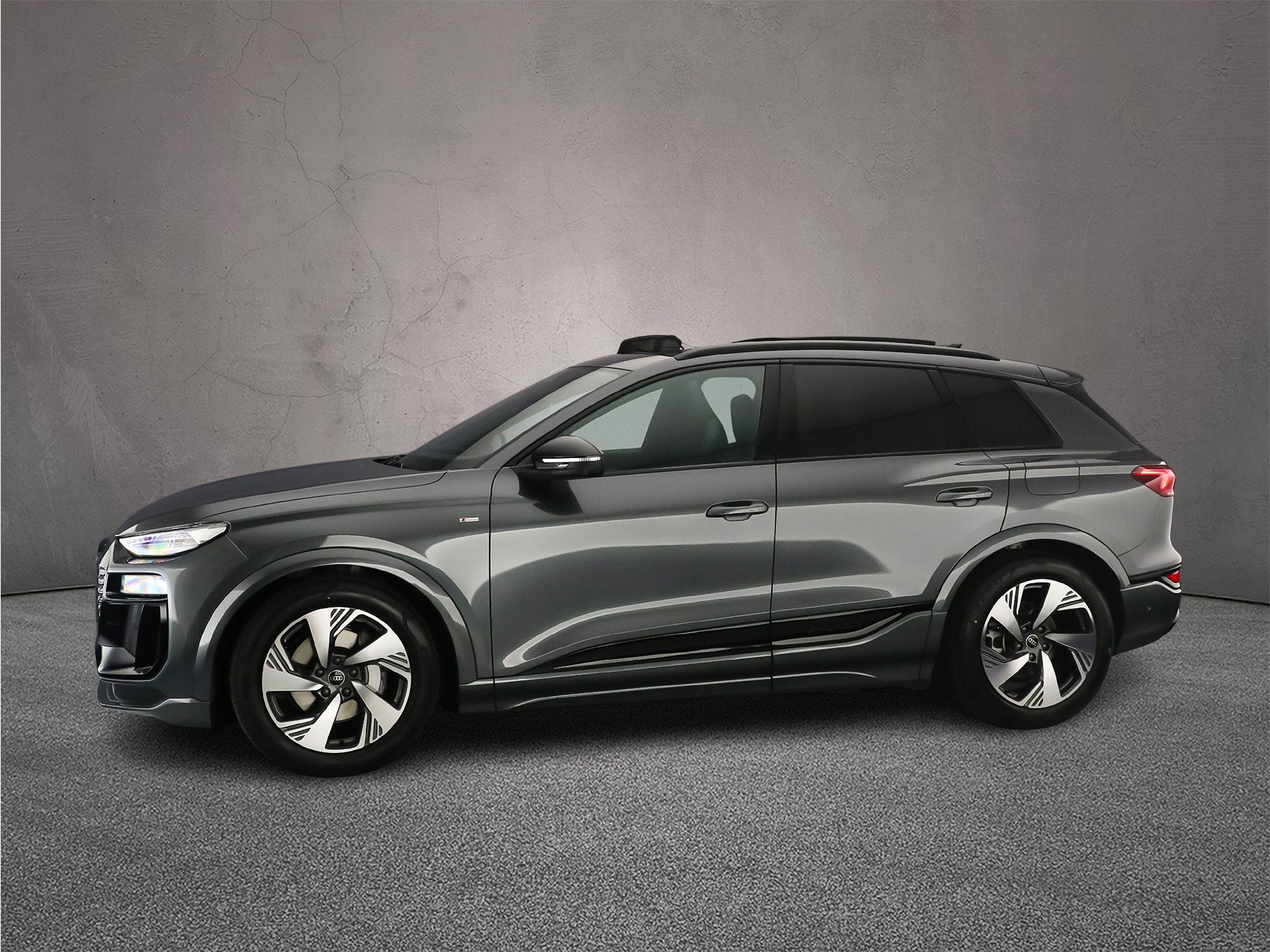 Audi Q6 e-tron, Automaat, 2000 kg, 2100 kg, SUV of Terreinwagen