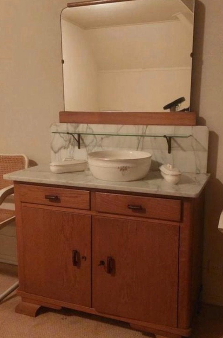 Antieke commode met marmer blad en spiegel., Ophalen