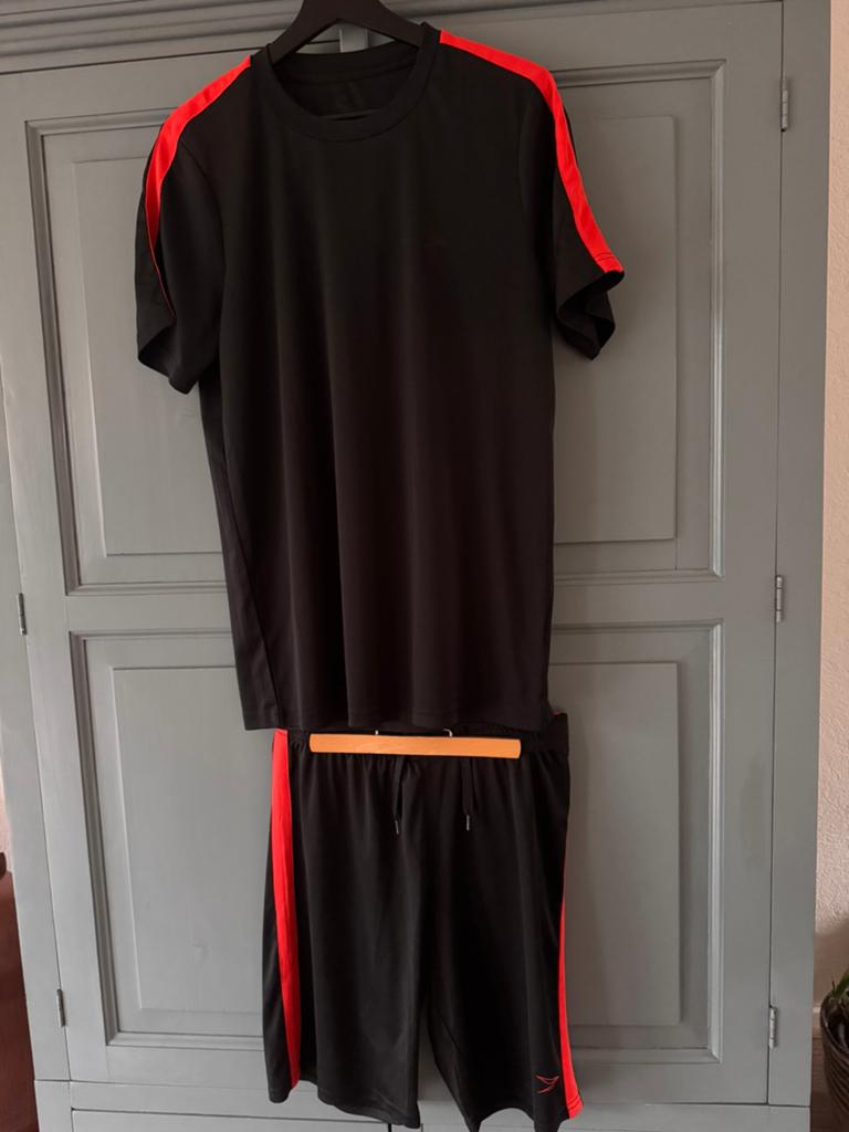 Sportshirt en bijpassende broek, voetbal, gym, maat M, Maat XS of kleiner, Ophalen of Verzenden, Zo goed als nieuw, Shirt