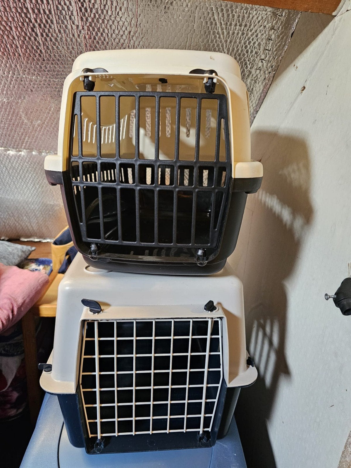 Dingen voor katten. Je kat heeft toiletten nodig. Reismandje, Dieren en Toebehoren, Ophalen of Verzenden