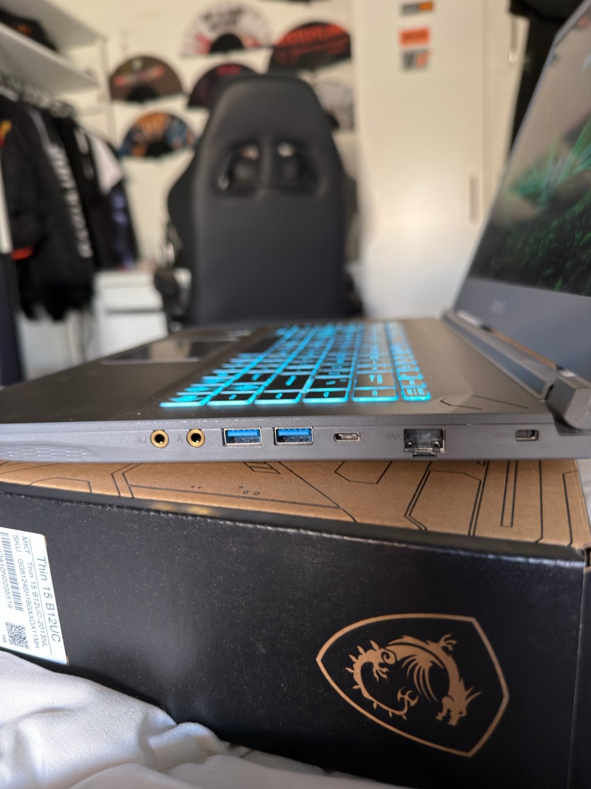 MSI Thin 15 B12UC Gaming Laptop - Zo goed als nieuw, Computers en Software, Windows Laptops, Ophalen of Verzenden, Zo goed als nieuw