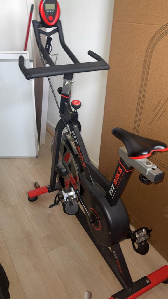 Fitbike indoor Race Magnetic Basic, Sport en Fitness, Ophalen, Gebruikt, Benen, Spinningfiets