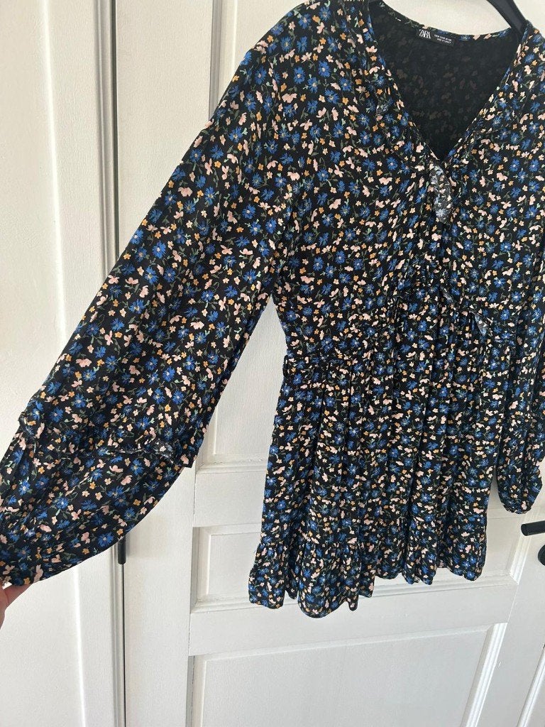 Zomerjurk Zara Zwart Bloemen M, Maat 38/40 (M), Ophalen of Verzenden, Zo goed als nieuw, Zara