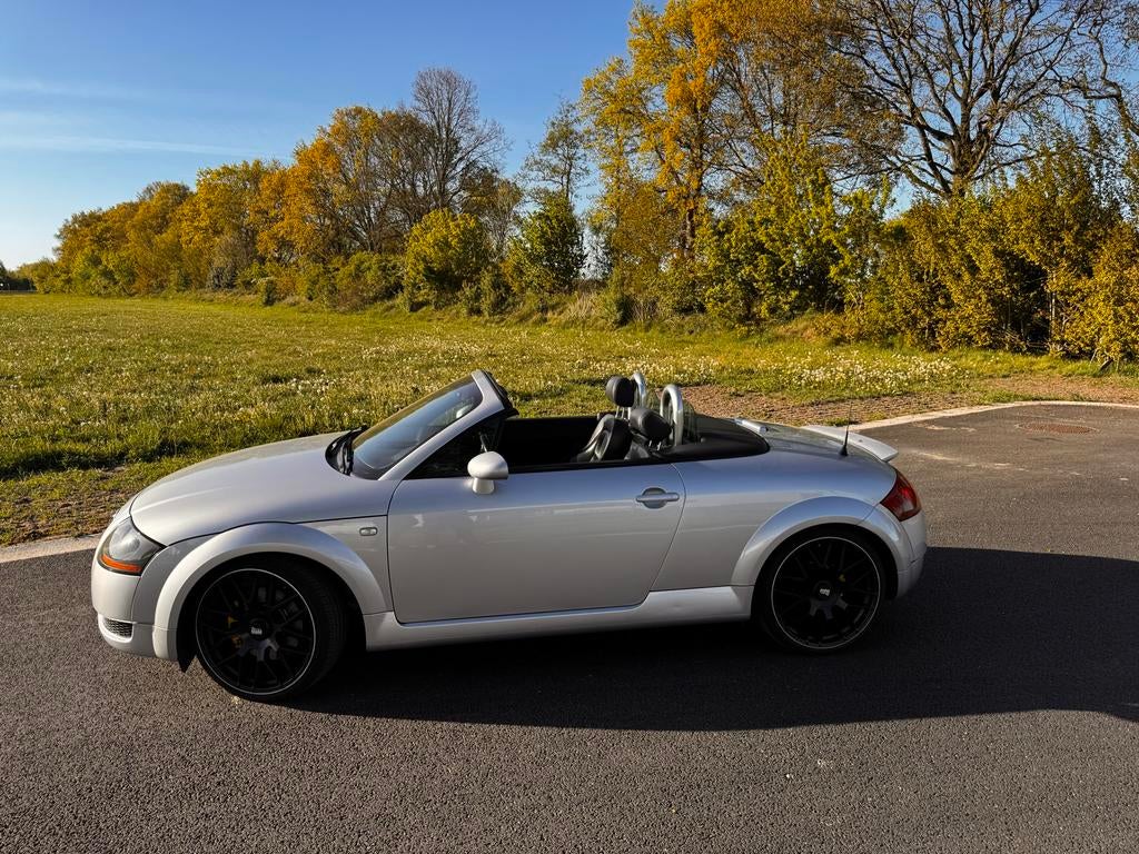 Audi TT 2000 Grijs, Auto's, Audi, Particulier, TT, Benzine, Cabriolet, Geïmporteerd, Zilver of Grijs, Ophalen