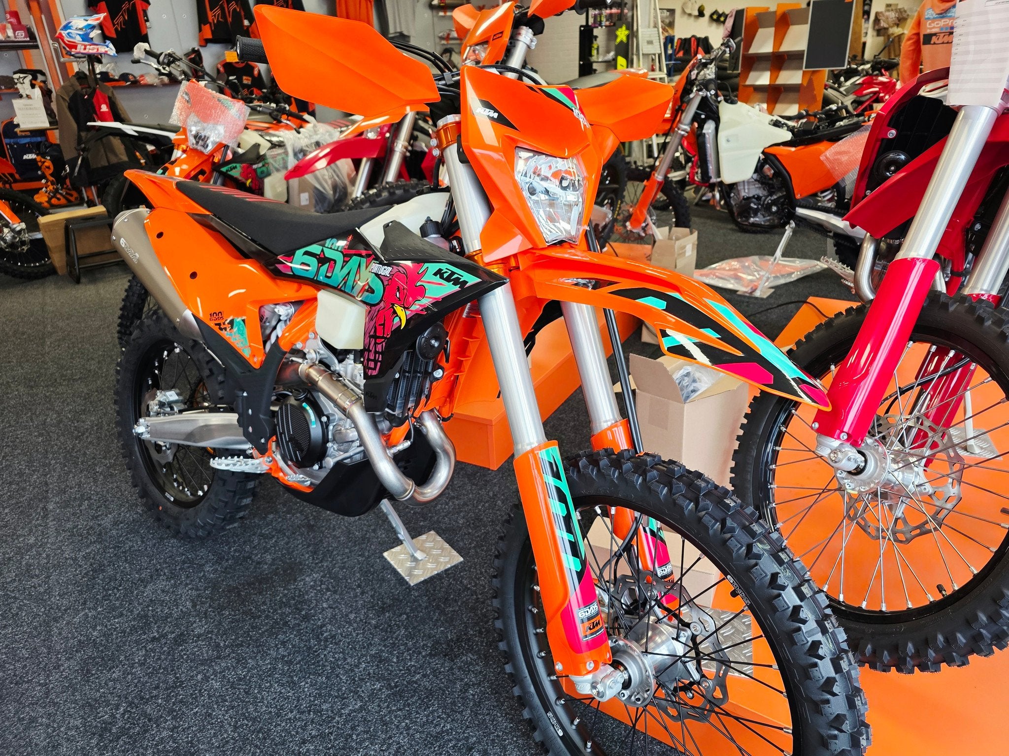 KTM 450 EXC 6 DAYS (bj 2027), Motoren, Nieuw, Bedrijf, 449 cc, Enduro