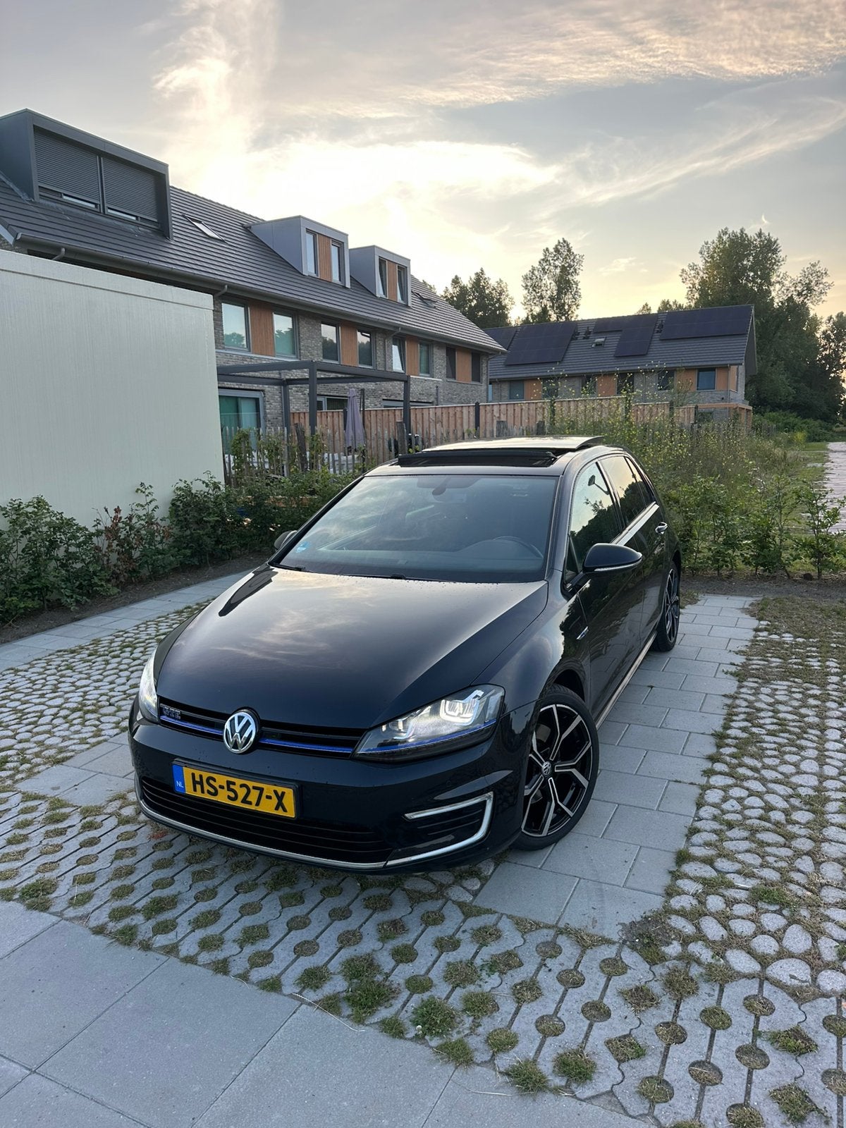 Volkswagen Golf  7 GTE 1.4 automaat panoramadak, Auto's, Elektronische parkeerrem, Zwart, 1395 cc, 1499 kg