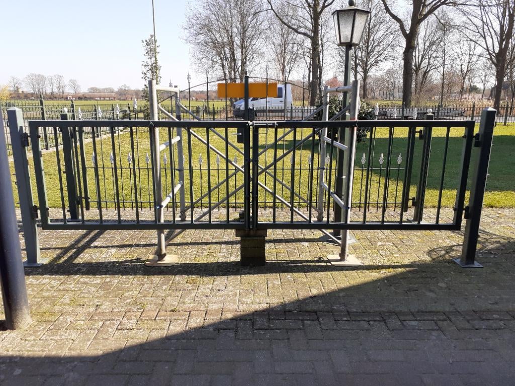 Hekwerk poort, Ophalen, Zo goed als nieuw, IJzer, Overige typen