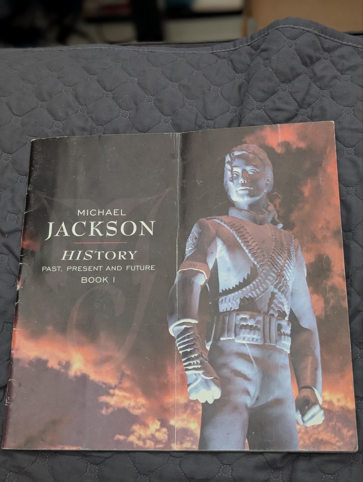 Michael Jackson HIStory tourbook, Verzamelen, Verzenden, Gebruikt, Boek, Tijdschrift of Artikel