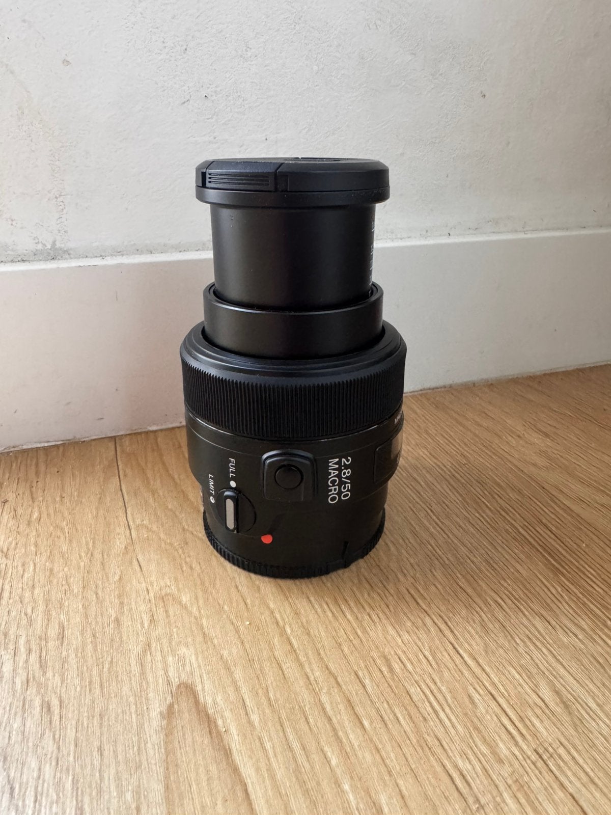 Sony 50mm F2.8 Macro Lens SAL50M28 – 1:1 Macro, Ophalen of Verzenden, Zo goed als nieuw, Macrolens