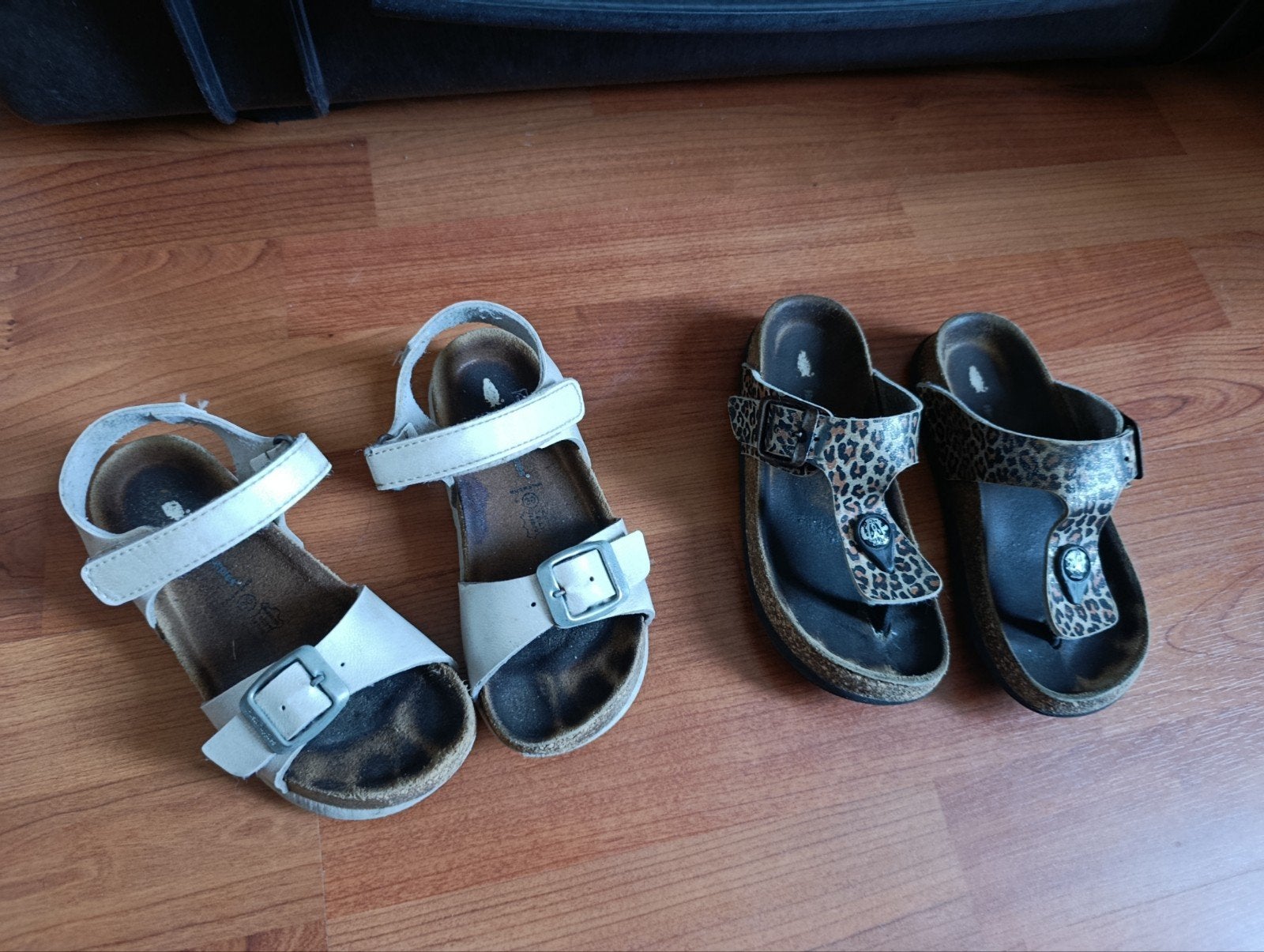 Hush Puppies sandalen crème mt 30 teenslippers panter mt 31, Gebruikt, Meisje, Hush Puppies, Schoenen
