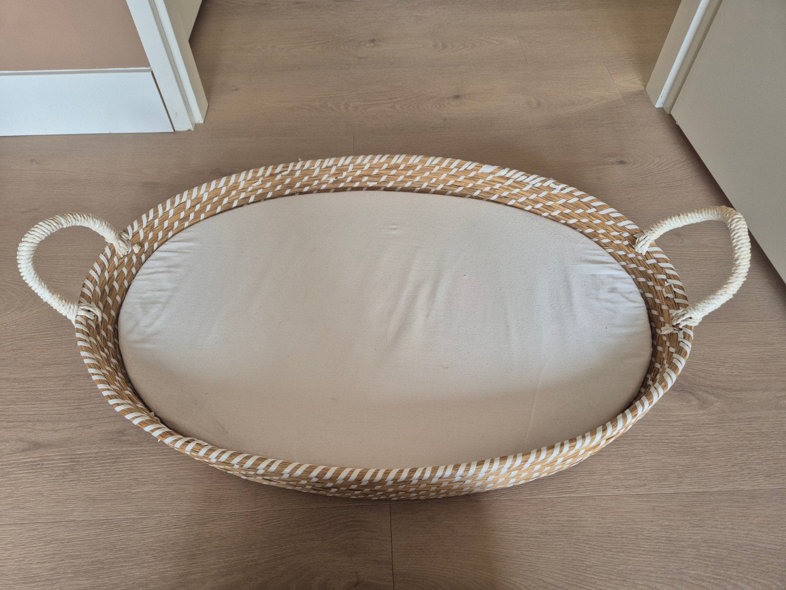 Childhome Mozesmand / Aankleedkussen met matrasje, Ophalen of Verzenden, Zo goed als nieuw, Aankleedkussen