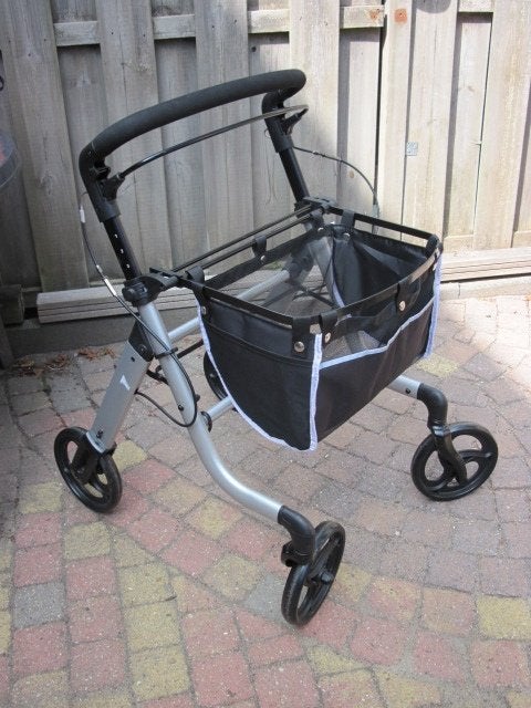 Rollator - Lichtgewicht, Ophalen, Opvouwbaar, Gebruikt
