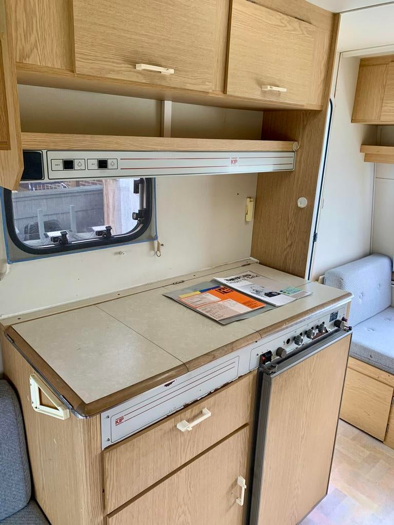 Originele Kip caravan de luxe - Opknapper met kenteken, Caravans en Kamperen, Particulier, Rondzit, Kip