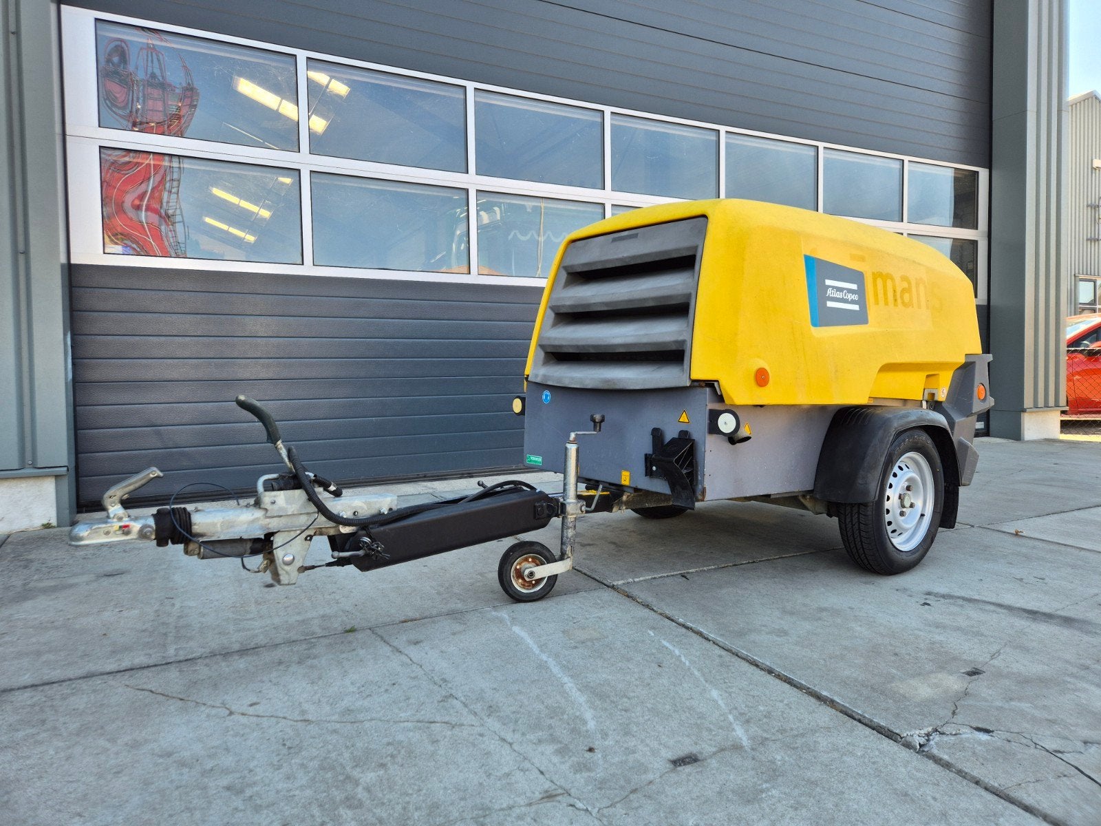 Atlas Copco XAS58 mobiele compressor / bouwcompressor 2017, Ophalen, 800 liter/min of meer, Zo goed als nieuw, Geluidgedempt