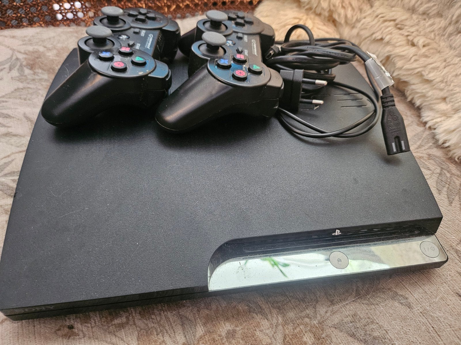 PS3 Slim met 2 controllers en games, Spelcomputers en Games, Games | Sony PlayStation 3, Ophalen, Gebruikt, Vanaf 18 jaar, Overige genres