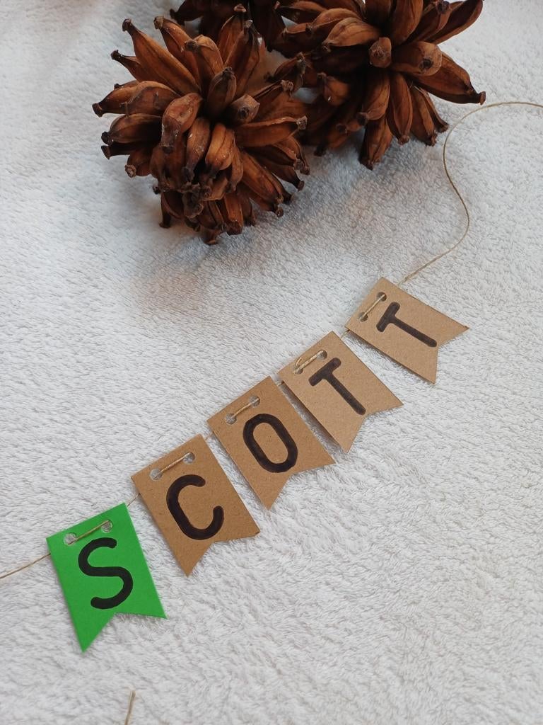 55x Handgemaakte geboortekaartjes naamslinger Scott, Ophalen of Verzenden, 2000 tot heden