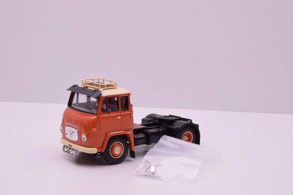 Scania LB 76  4x2  trekker  '' Tekno '', Ophalen of Verzenden, Zo goed als nieuw, Bus of Vrachtwagen, Tekno