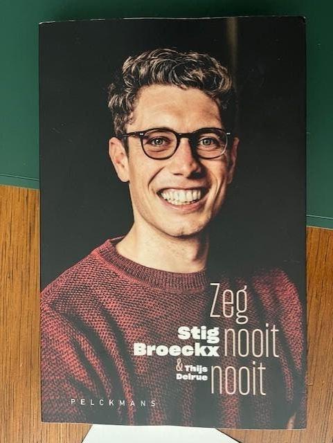 WIELRENNEN - Stig Broeckx ZEG NOOIT NOOIT, Ophalen of Verzenden, Zo goed als nieuw, Watersport en Hengelsport