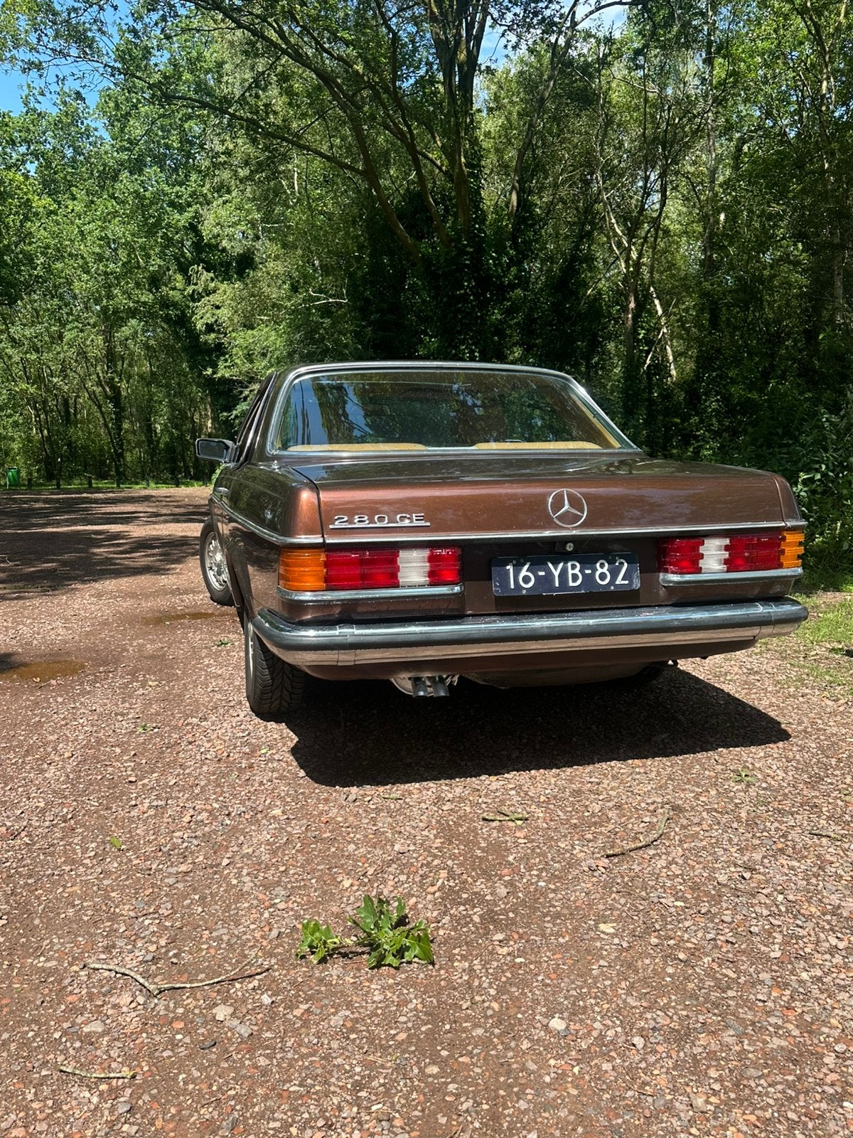 Mercedes-Benz 200-Serie 2.7 280 CE 1977 Bruin, foto 3