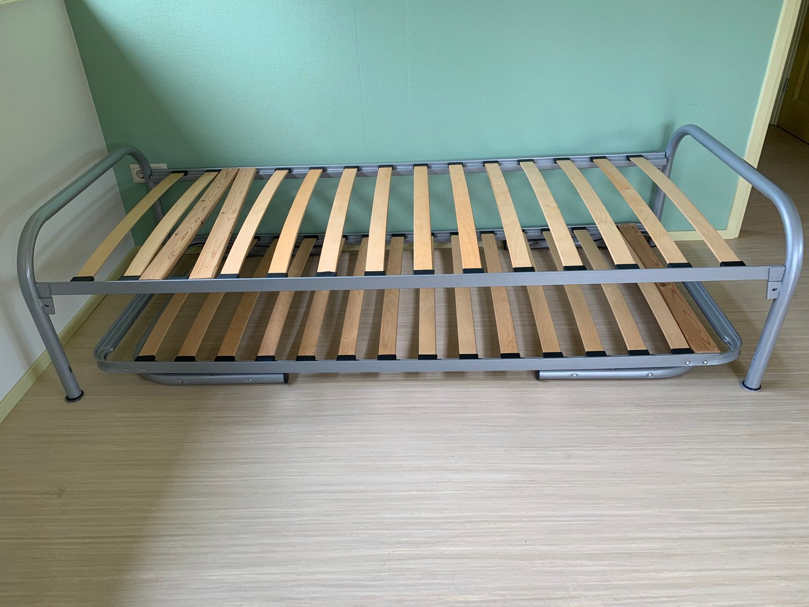 Onderschuifbed, Gebruikt, 90 cm, Eenpersoons, Beige