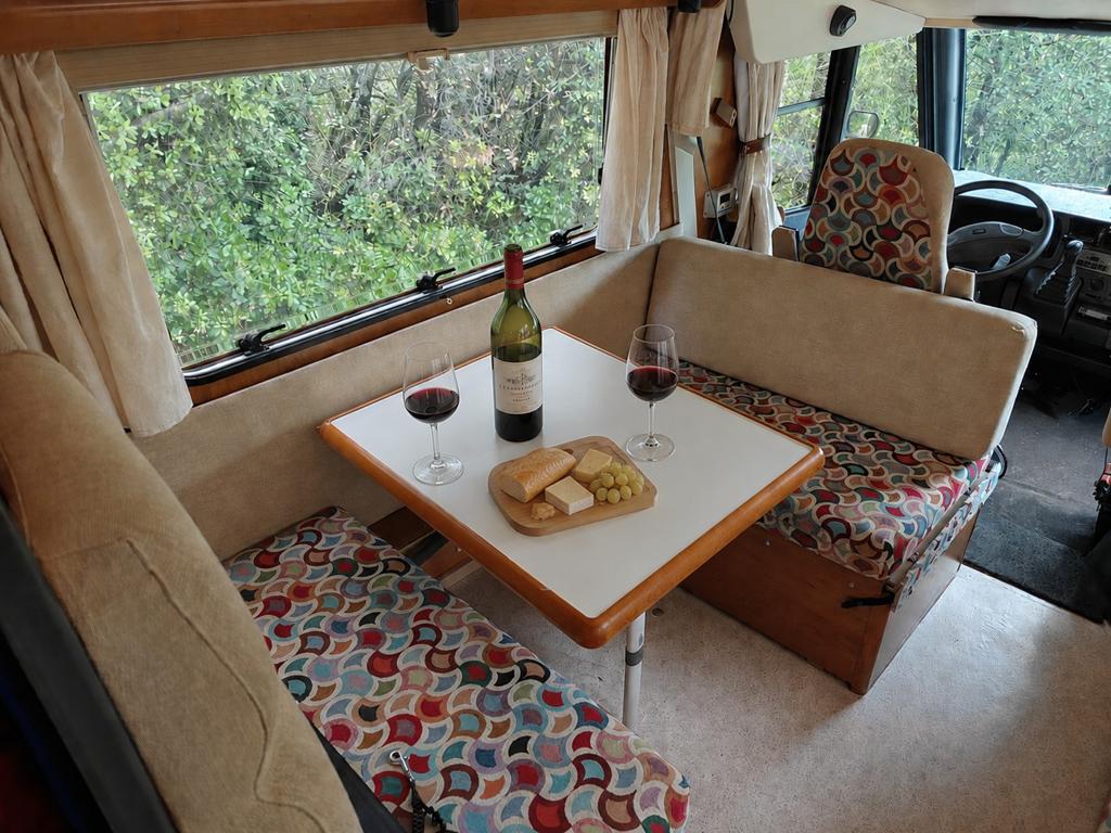 Dethleffs | 4-pers | alles nieuw | AIRCO | taxatiewaarde 20K, Caravans en Kamperen, Campers, Integraal, Chemisch toilet, Treinzit
