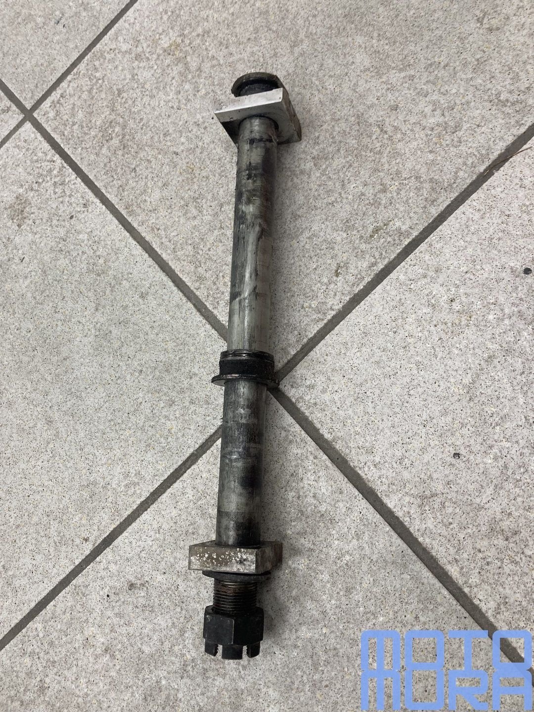 Achteras Kawasaki ZX6R 2005 2006 636cc achterwielas achter a, Motoren, Gebruikt, -, -, Ophalen of Verzenden
