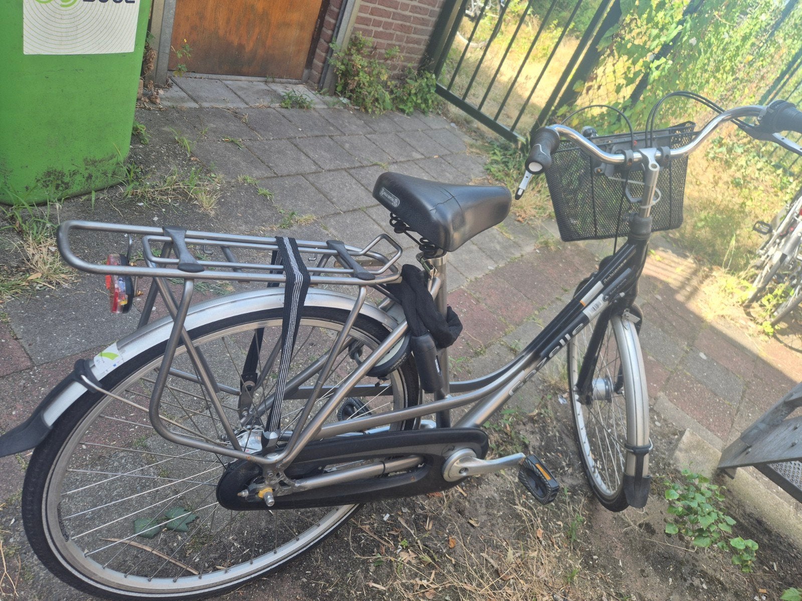 Gazelle damesfiets met mand - Gebruikt, Fietsen en Brommers, Fietsen | Dames | Damesfietsen, Ophalen, Gebruikt, Velgrem, Versnellingen