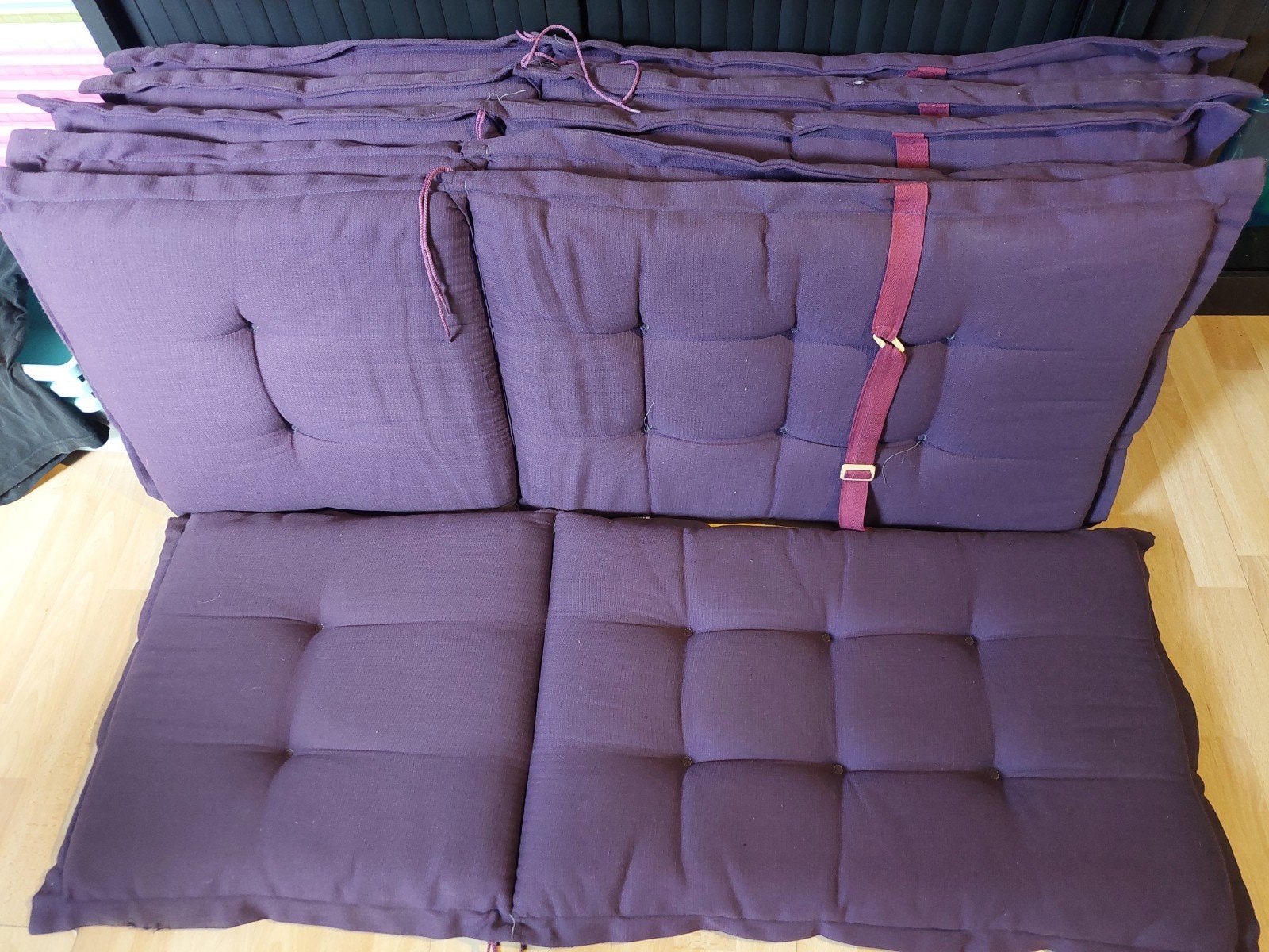 6 paarse tuinstoelkussens, ca. 120x45cm, Ophalen, Gebruikt