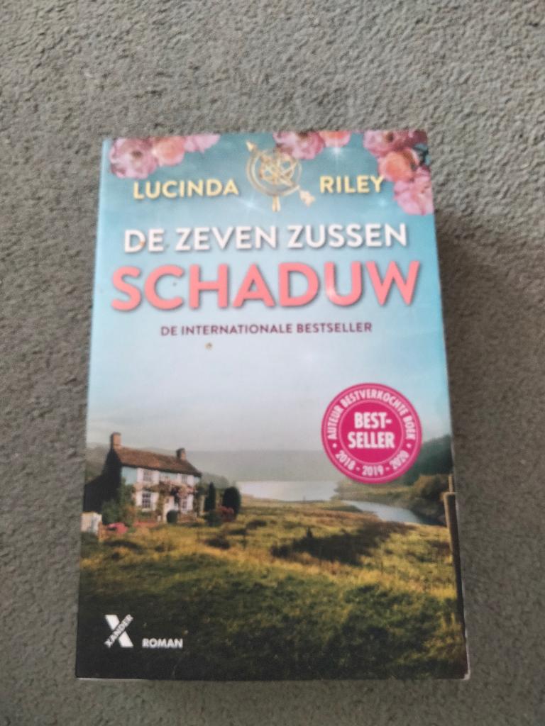 lucinda riley schaduw, Boeken, Ophalen, Zo goed als nieuw