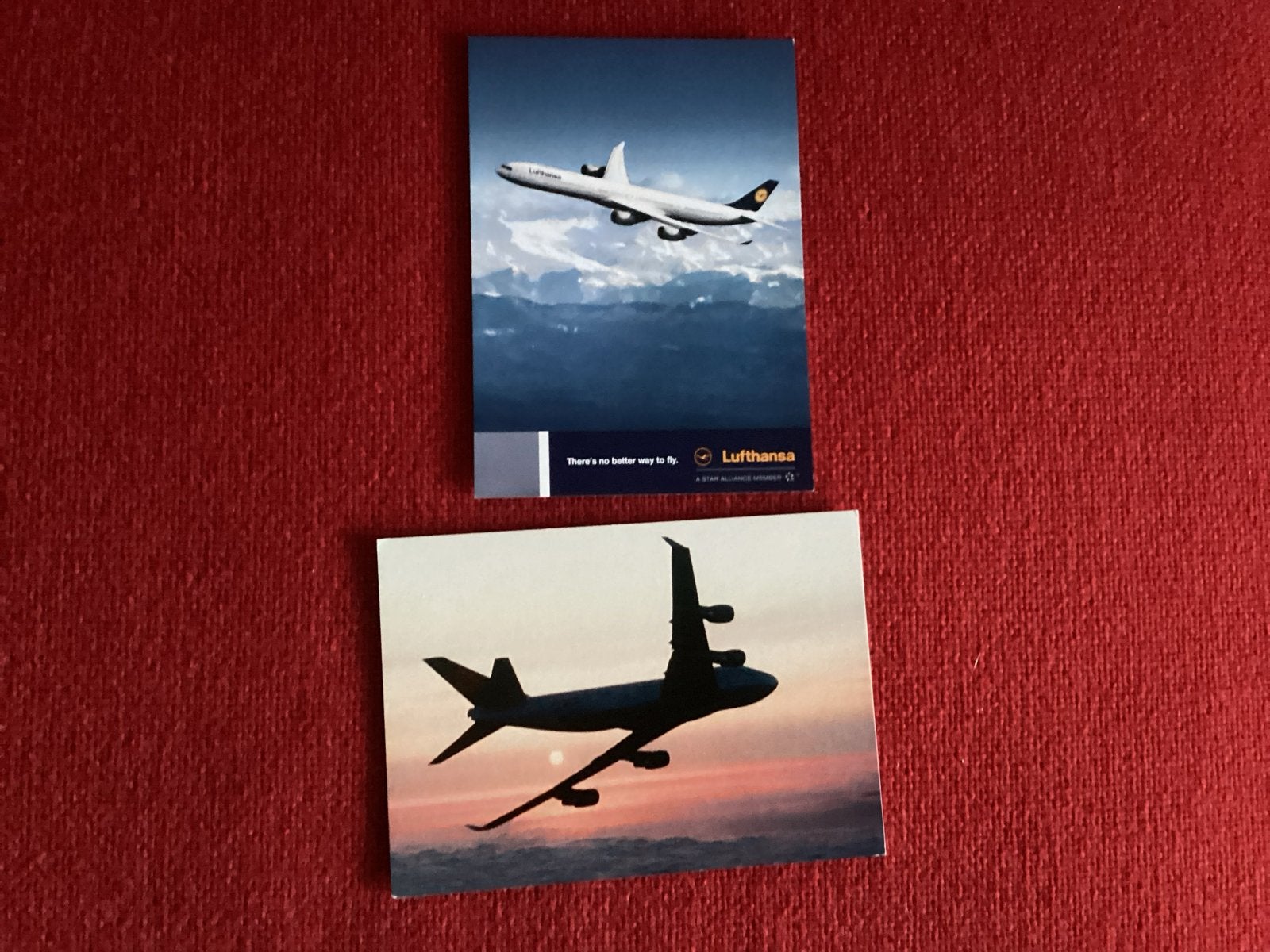 2 Lufthansa ansichtkaarten - Vliegtuigen, Verzamelen, Ophalen of Verzenden, 1980 tot heden, Ongelopen, Voertuig