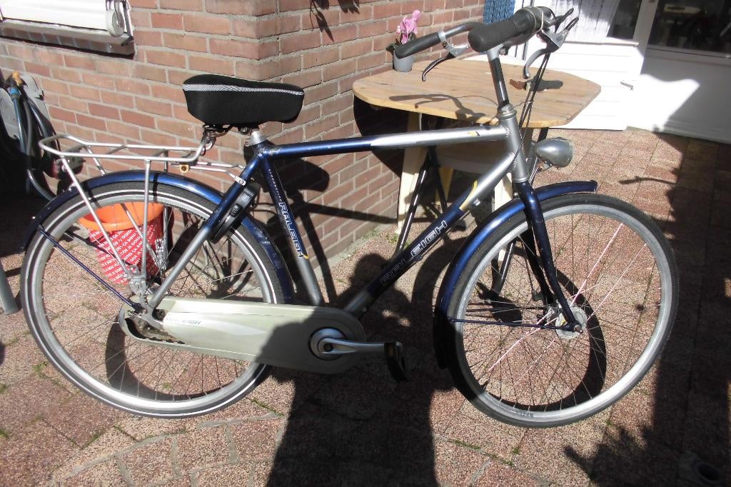 Een heren fiets met 21 versnellingen, Fietsen en Brommers, Fietsen | Heren | Herenfietsen, Versnellingen, Zo goed als nieuw, 65 cm of meer