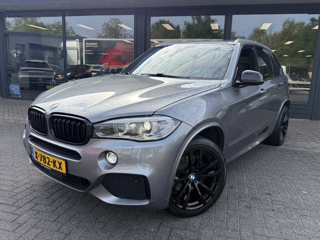 BMW X5 xDrive40d High Exec. (bj 2014, automaat), Auto's, Automaat, Gebruikt, 2993 cc, 2246 kg