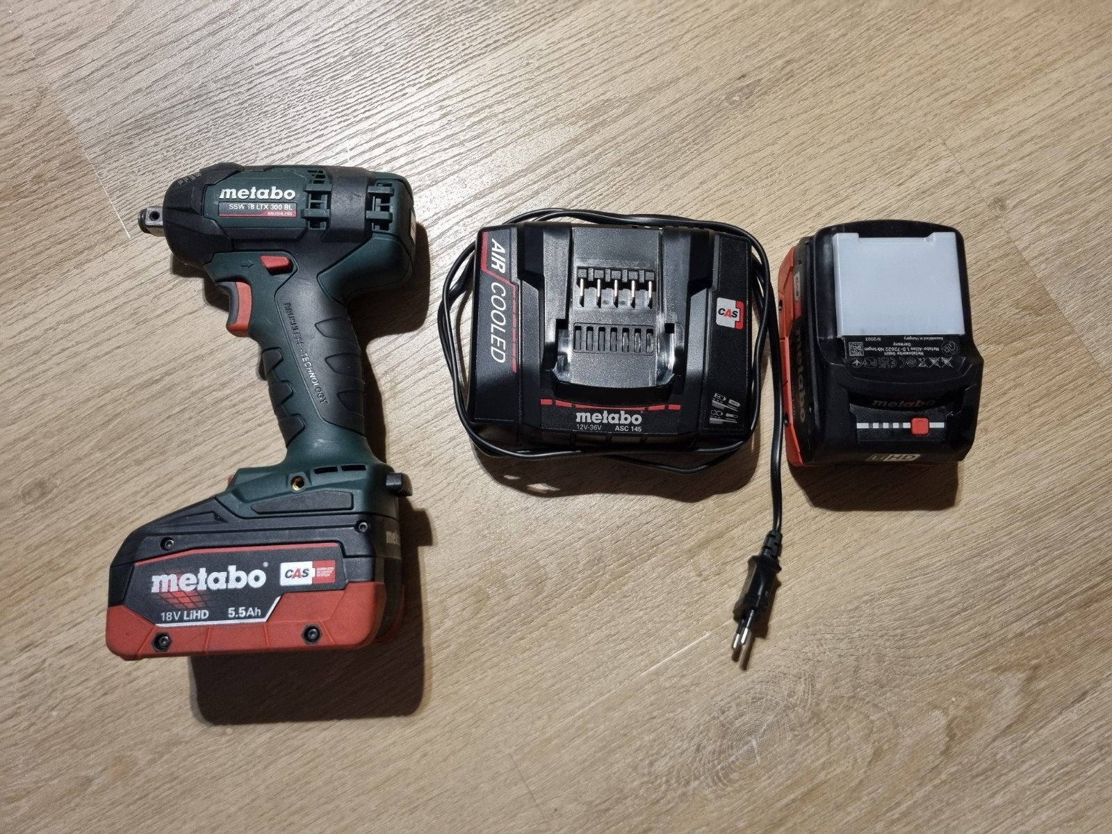 Metabo SSW 18 LTX 800 BL 18V Li-ion Accu Slagmoersleutel Set, Ophalen of Verzenden, Zo goed als nieuw, Overige typen