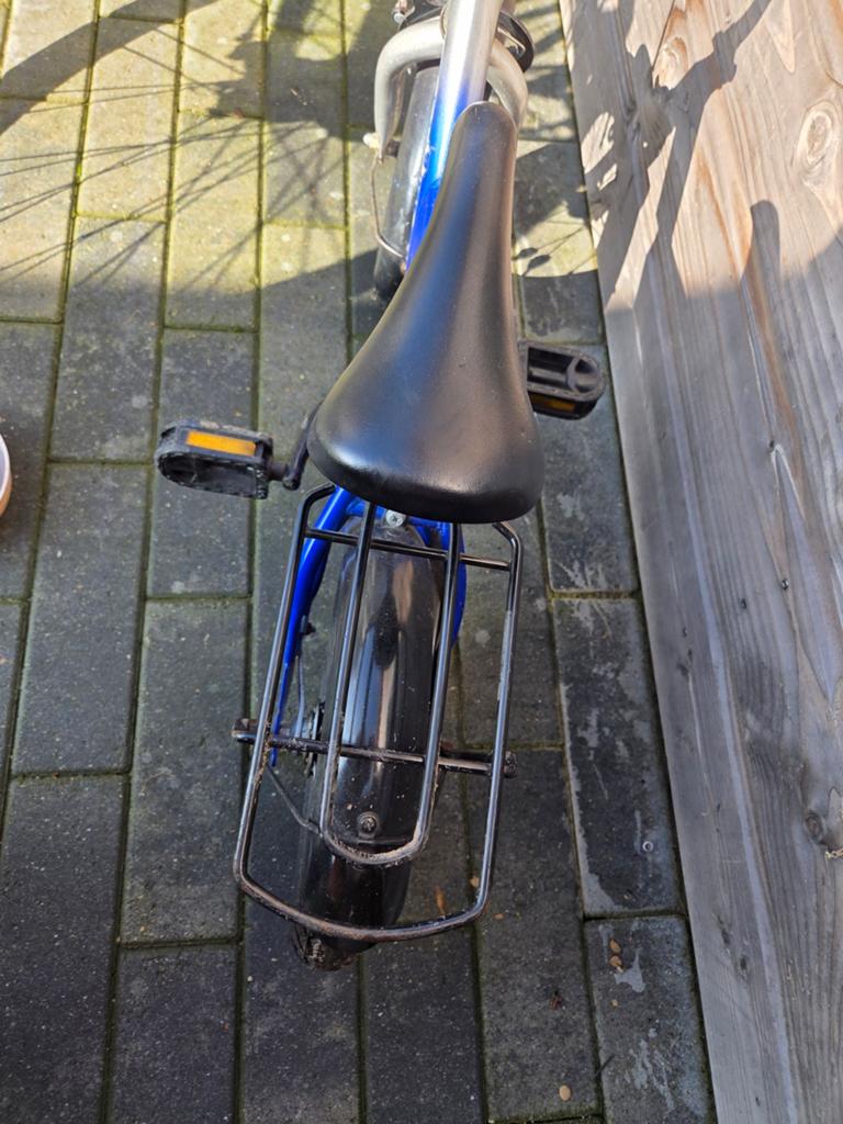 Kinderfiets met nieuwe banden, Fietsen en Brommers, Elektrische fietsen, Ophalen of Verzenden, Gebruikt, Overige merken