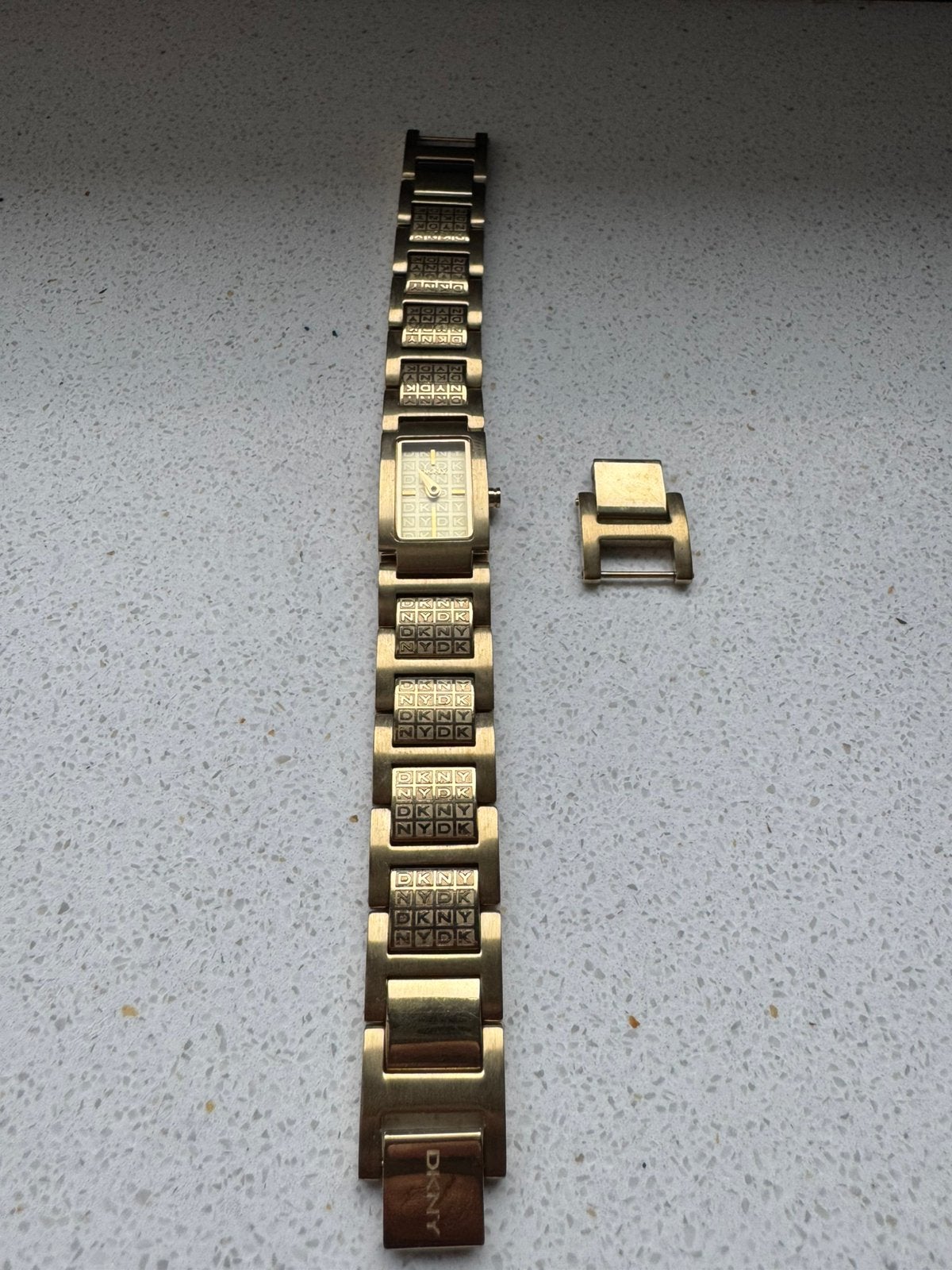 DKNY dameshorloge – model NK4493, Ophalen of Verzenden, Zo goed als nieuw, Staal, DKNY