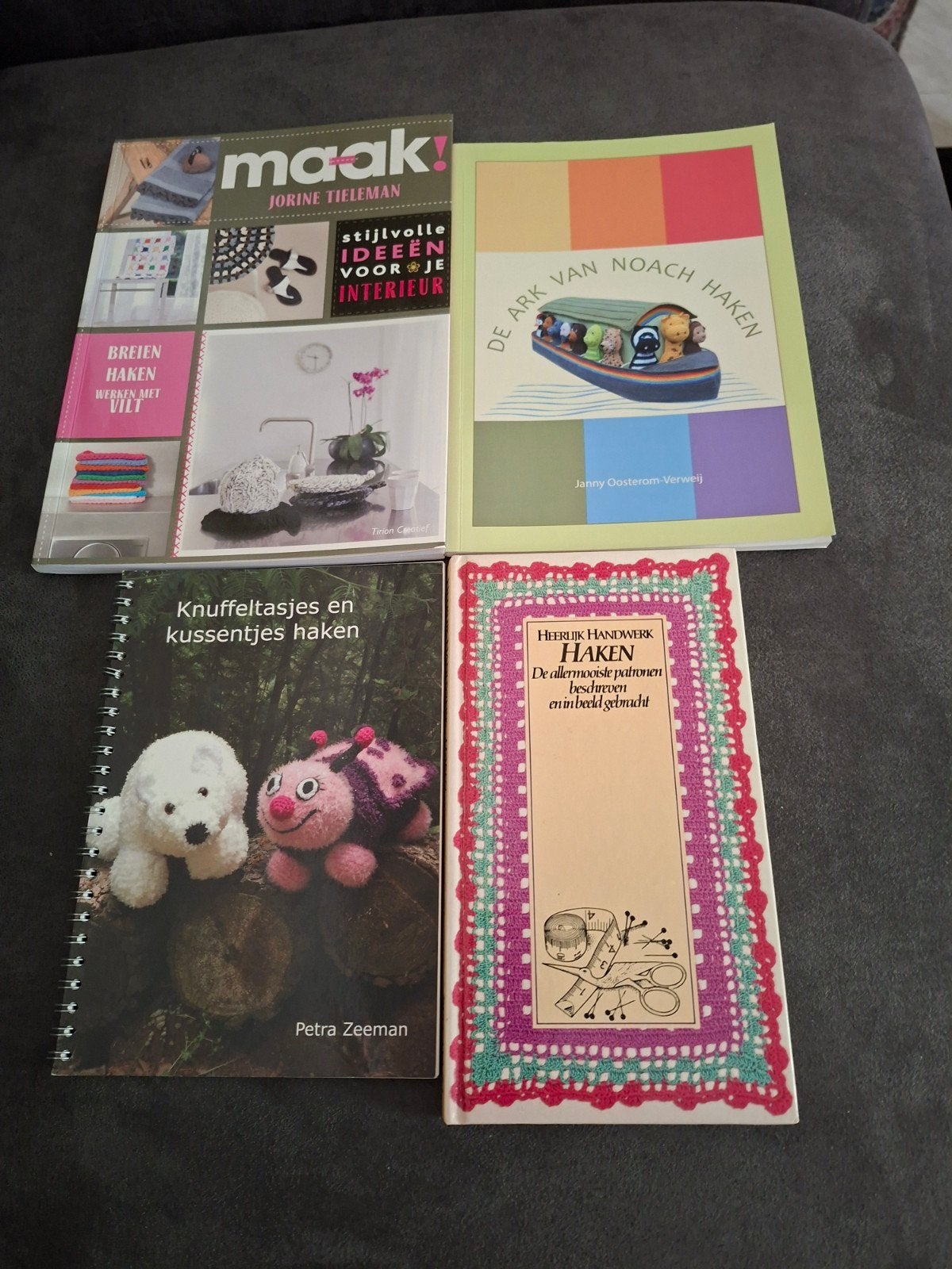 4 leuke haakboeken, Hobby en Vrije tijd, Breien en Haken, Zo goed als nieuw, Haken, Patroon of Boek, Ophalen of Verzenden
