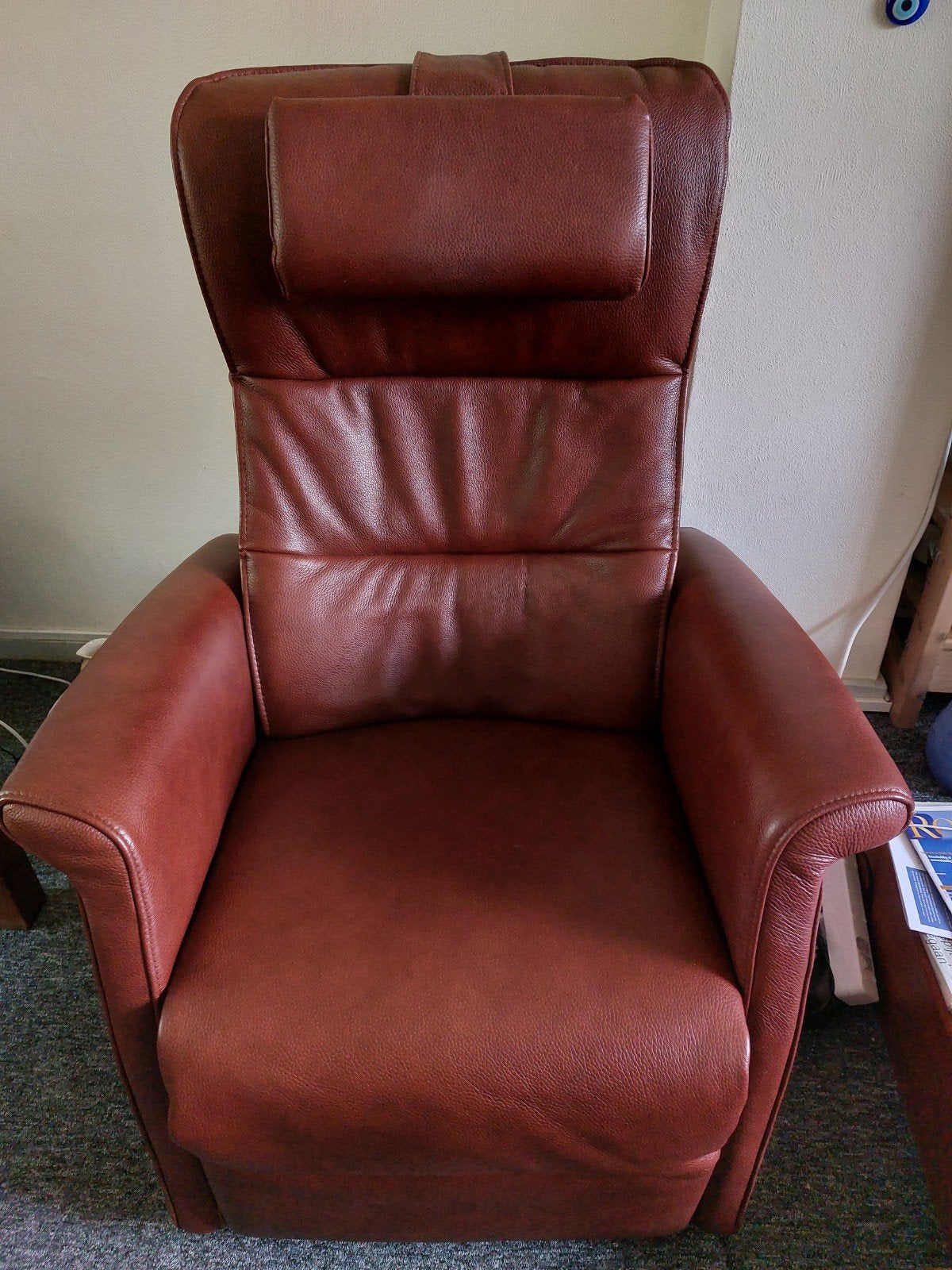 Luxe Leren Relaxfauteuil met Sta-op Functie, Ophalen, Modern, Comfort, Zo goed als nieuw, 75 tot 100 cm