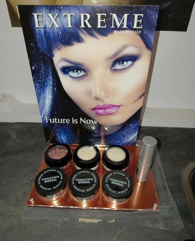 Display met minerale Make-up bijna gratis, Ophalen of Verzenden, Nieuw