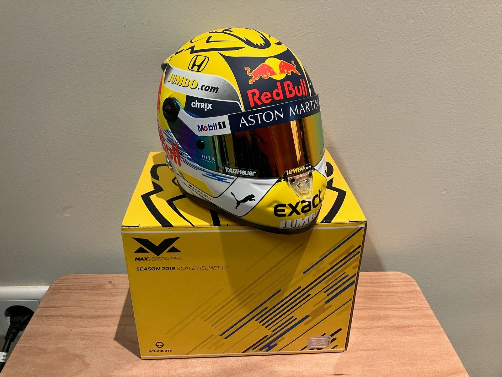 Max verstappen helm 1:2 oostenrijk 2019, Ophalen of Verzenden, Zo goed als nieuw, Formule 1