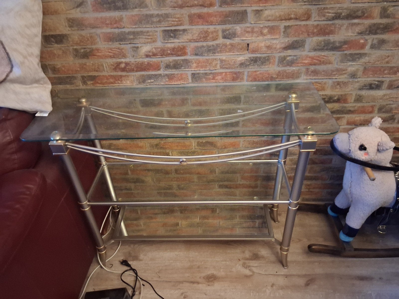 Glazen bijzettafel met metalen frame, Ophalen, 50 – 75, Gebruikt, 50 tot 100 cm