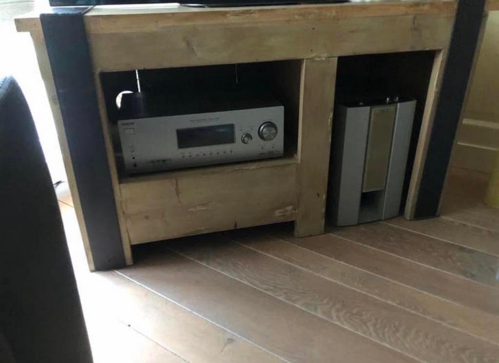 Tv meubel, Ophalen