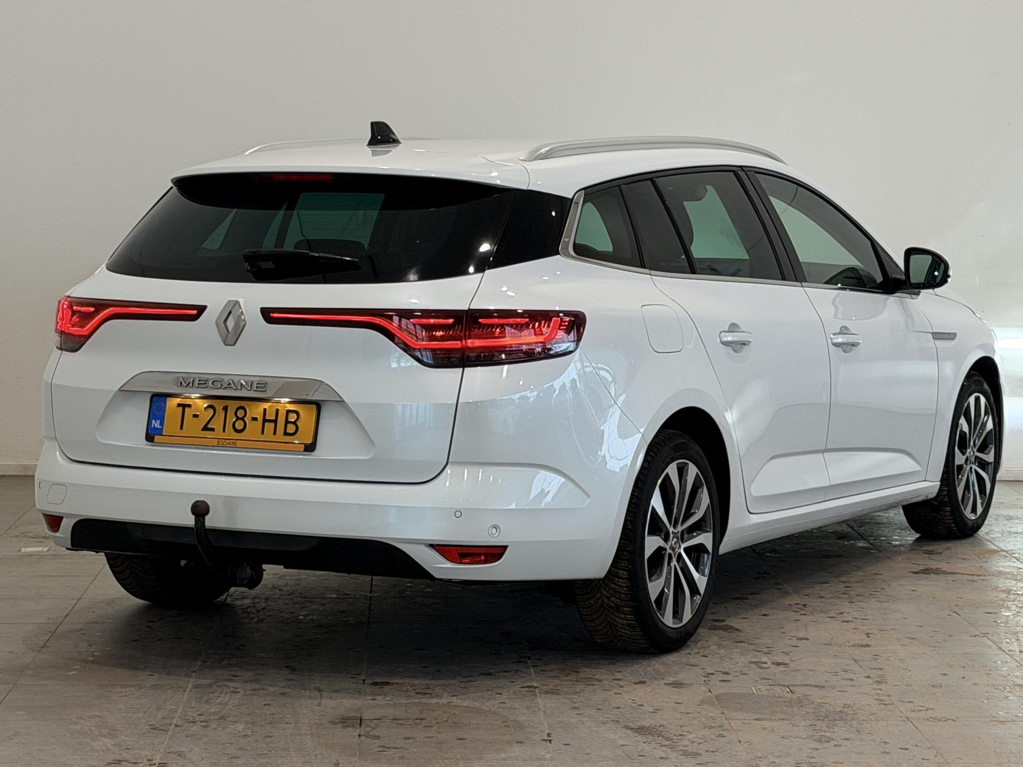 Renault Mégane Estate 1.3 TCe 140 EDC Techno | Trekhaak 1.7, Stof, Gebruikt, 4 cilinders, Met garantie (alle)