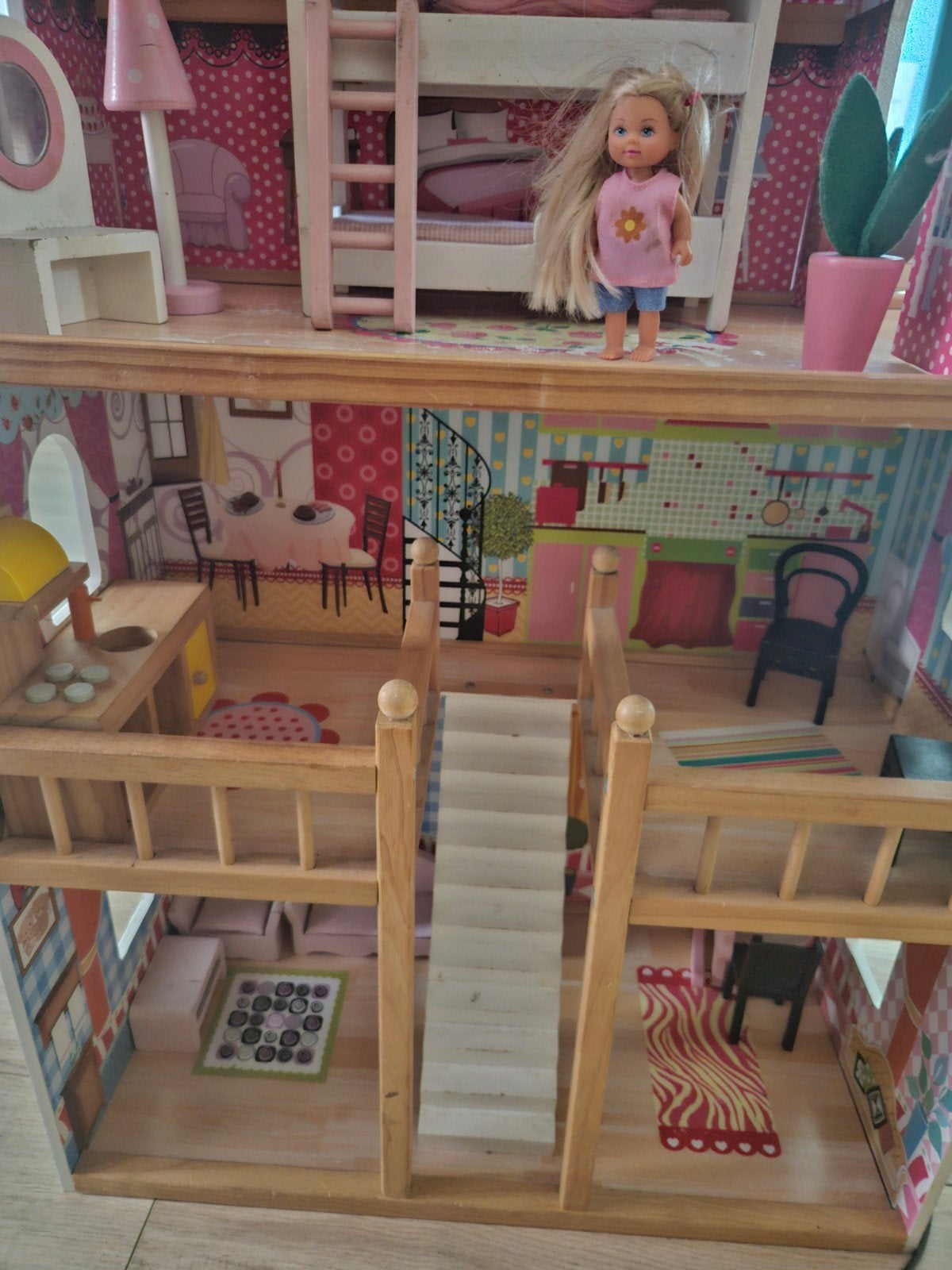 poppenhuis met spullentjes, Ophalen, Gebruikt, Poppenhuis