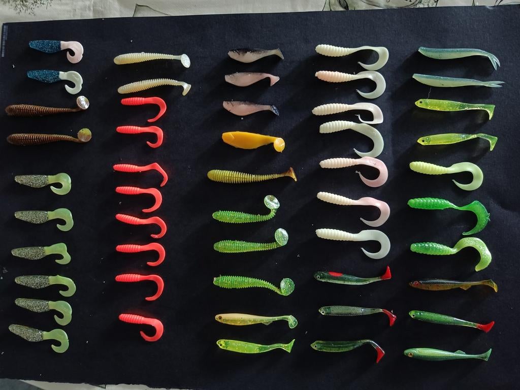 NIEUW kunstaas 50 diverse shad oa Fox , Mann's , Savage Gear, Ophalen of Verzenden, Nieuw, Complete set
