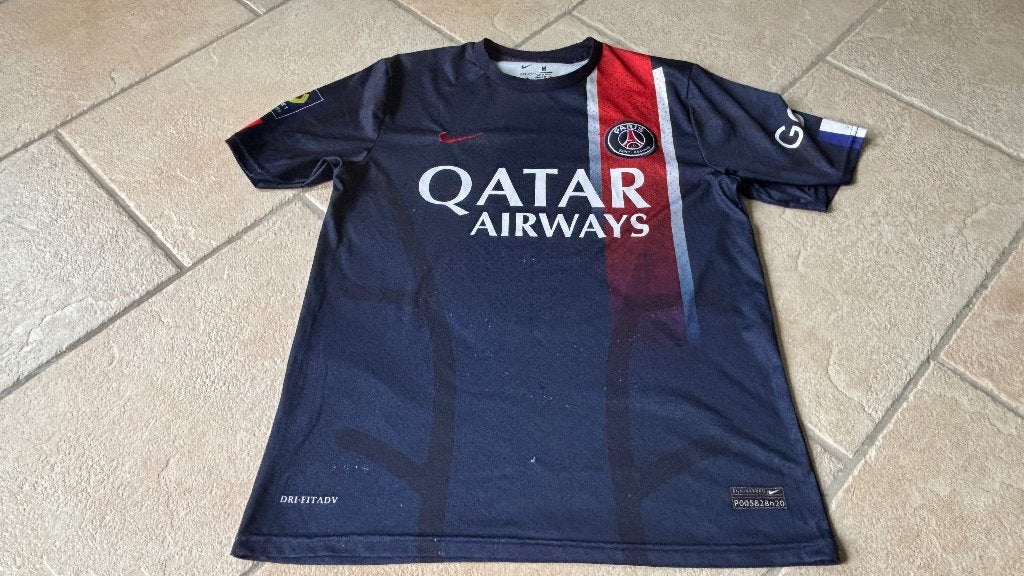 Voetbalshirt Mbappe maat M, Ophalen of Verzenden, Gedragen