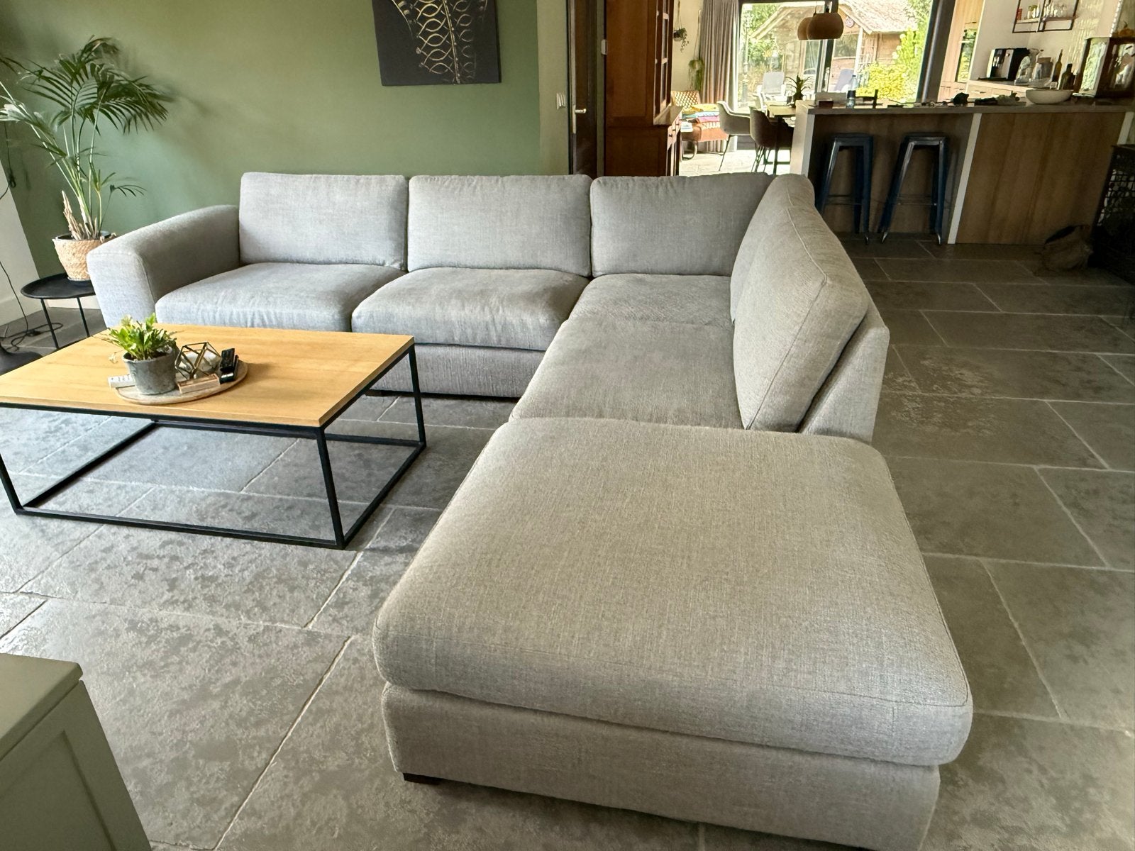 Montel Infiniti hoekbank met Ottoman, Huis en Inrichting, Banken | Bankstellen, Ophalen, 250 tot 300 cm, Gebruikt, 100 tot 125 cm