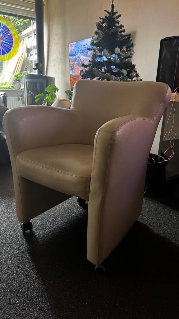 4 leren eetkamerstoelen, Ophalen, Zo goed als nieuw, Minder dan 75 cm, 50 tot 75 cm