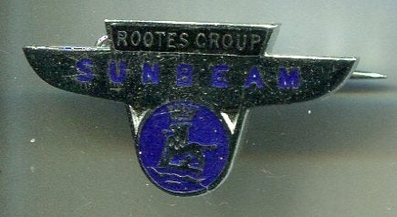 SUNBEAM Rootes Group email op zilverkl auto broche ( D_064), Ophalen of Verzenden, Zo goed als nieuw, Transport, Speldje of Pin