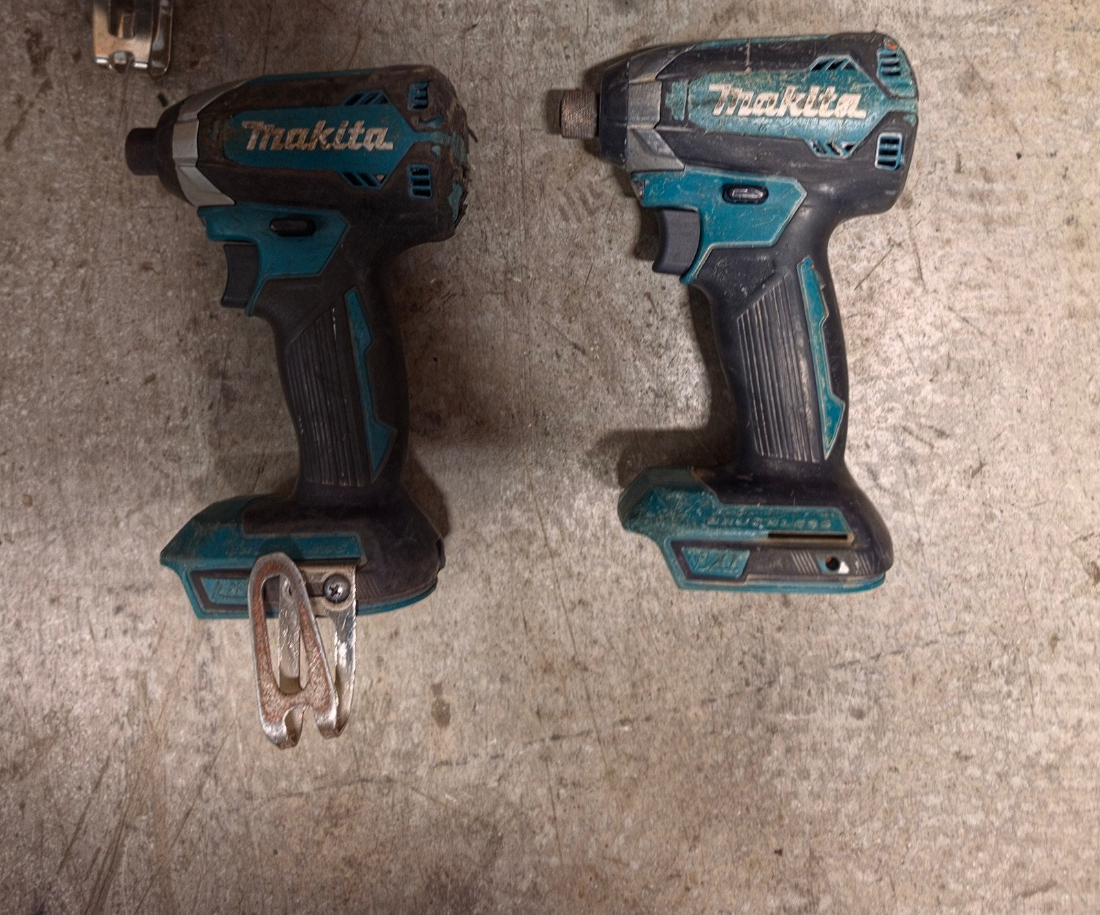 2x Makita DTD153 18v accu slagschroefmachine body, Ophalen of Verzenden, Gebruikt, Boor- en Schroefmachine