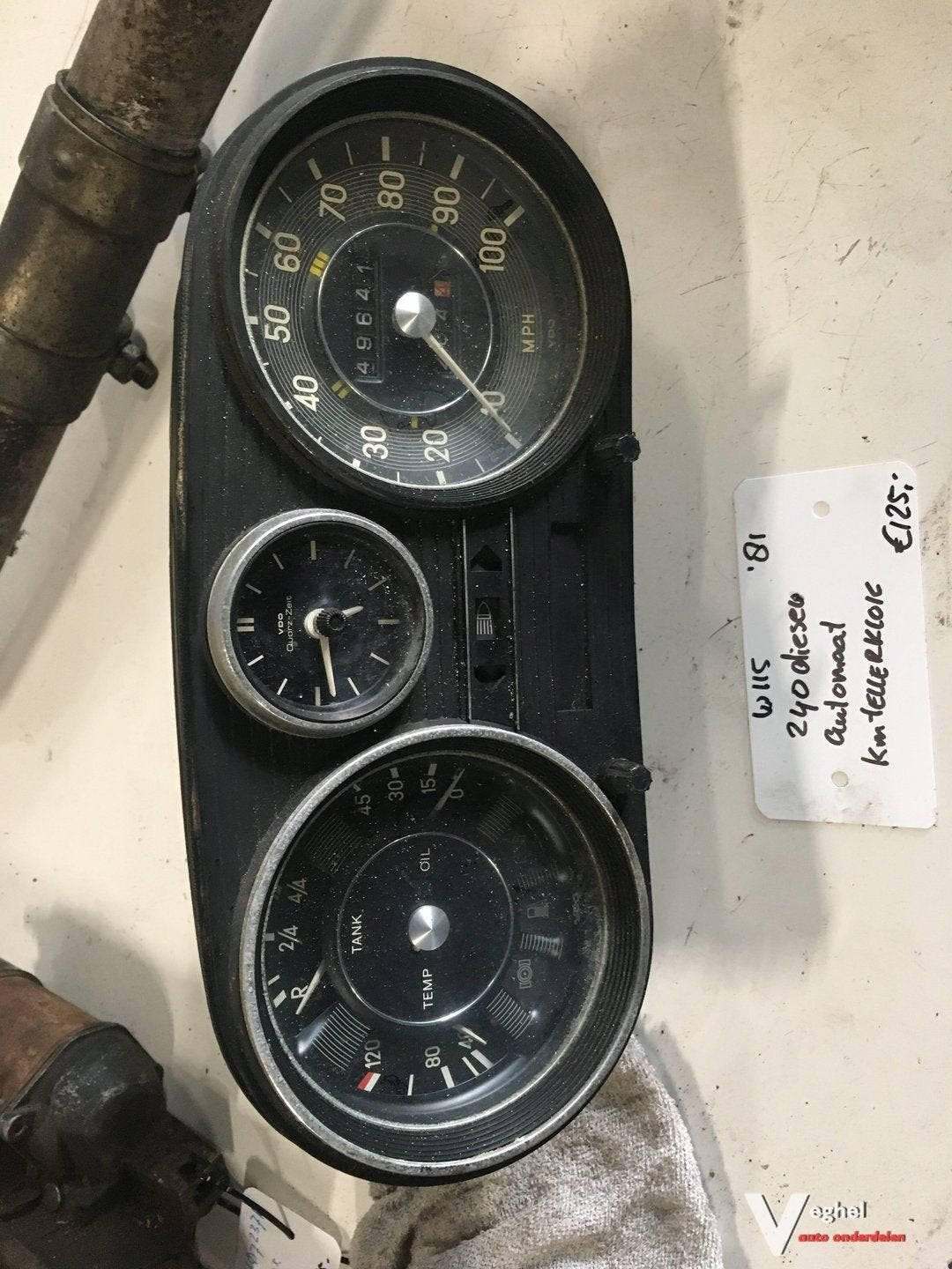 Mercedes w114 240 diesel Automaat 1974, Auto-onderdelen, Dashboard en Schakelaars, Gebruikt, -, -, Ophalen of Verzenden